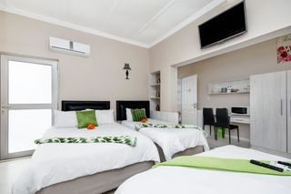 accommodation newton park family room1 newtondale 2